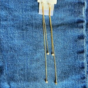 Elegant Gold Drop Earrings